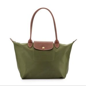 Longchamp Le Pliage Medium Nylon Tote- Green